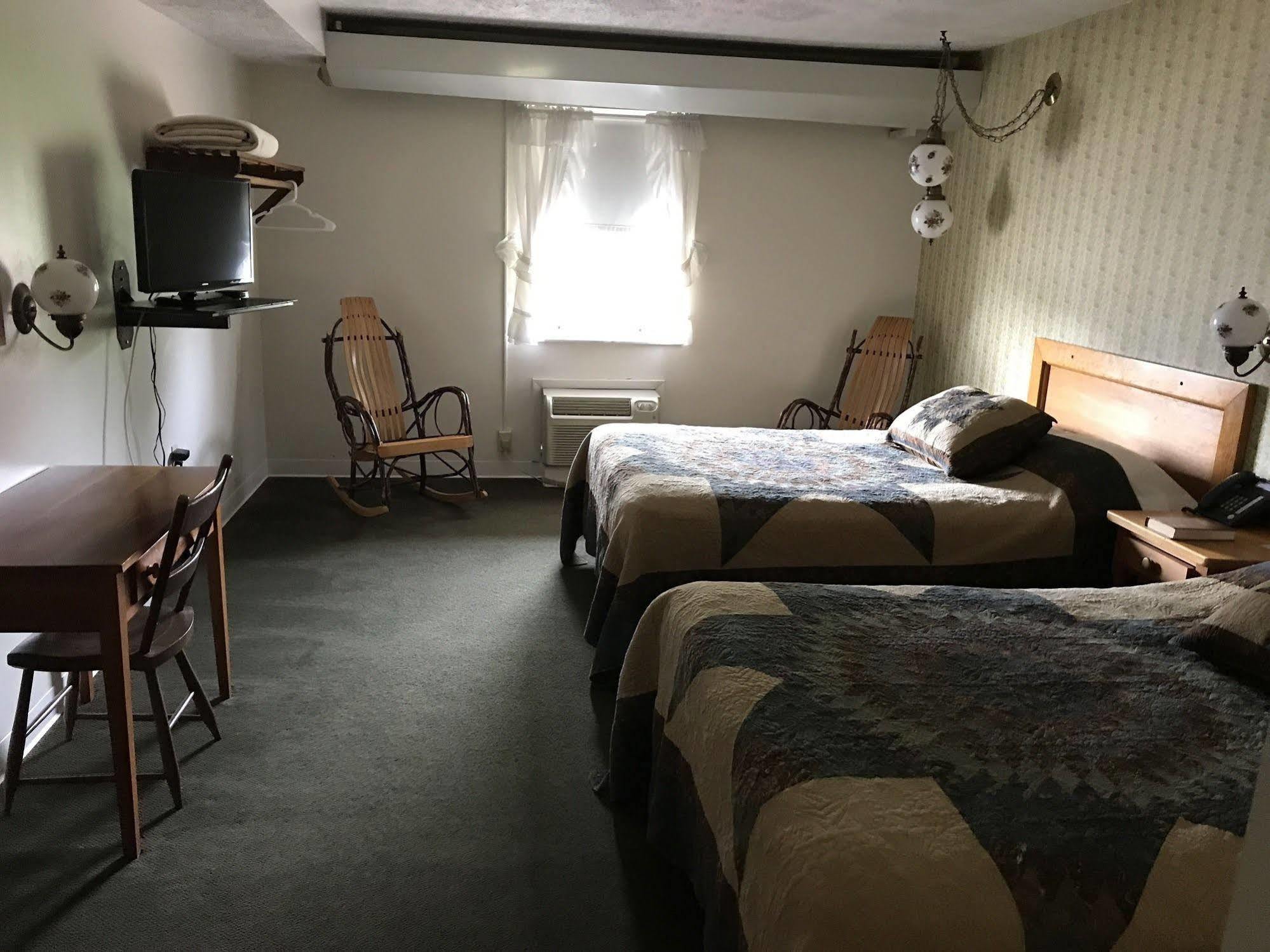 Casselman Inn Grantsville Екстериор снимка
