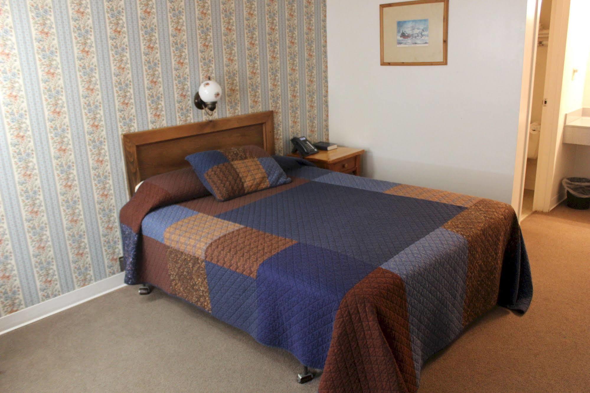 Casselman Inn Grantsville Екстериор снимка